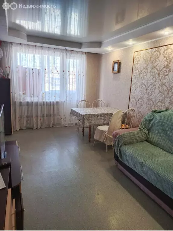 3-комнатная квартира: Кувандык, улица Маршала Жукова, 17 (60.8 м) - Фото 0
