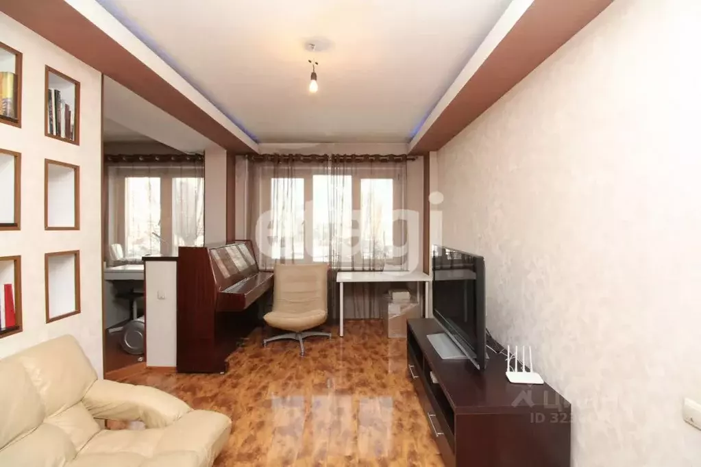 3-к кв. Красноярский край, Красноярск Семафорная ул., 193 (72.8 м) - Фото 0