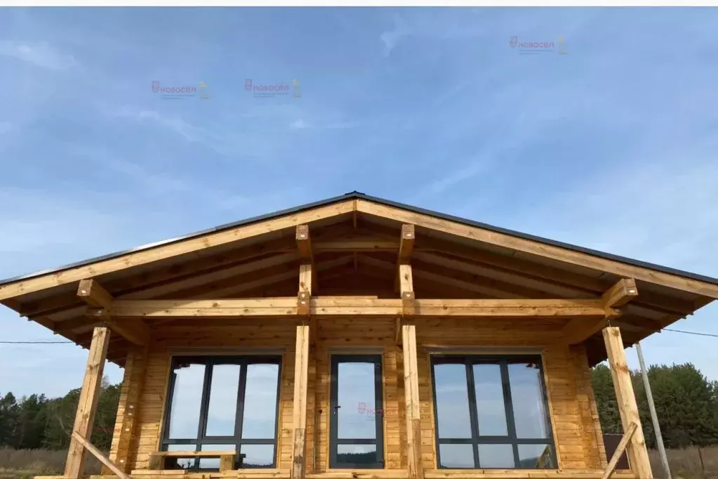 Коттедж в Свердловская область, Сысертский муниципальный округ, с. ... - Фото 1