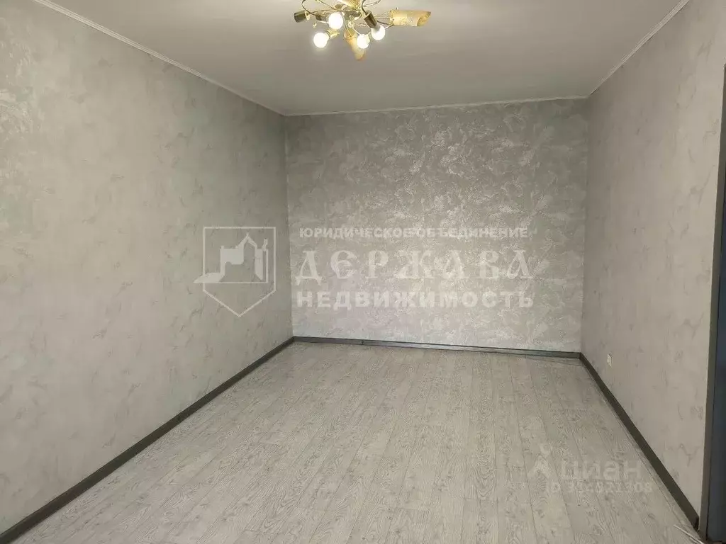 2-к кв. Кемеровская область, Междуреченск Интернациональная ул., 12 ... - Фото 0