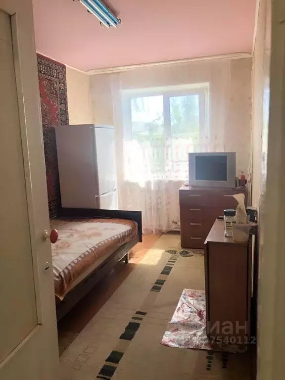 Комната Псковская область, Псков Стахановская ул., 4 (14.0 м) - Фото 1