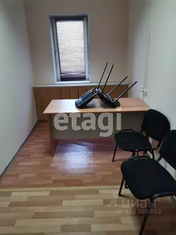 Офис в Ямало-Ненецкий АО, Новый Уренгой Таежная ул., 168 (10 м) - Фото 1