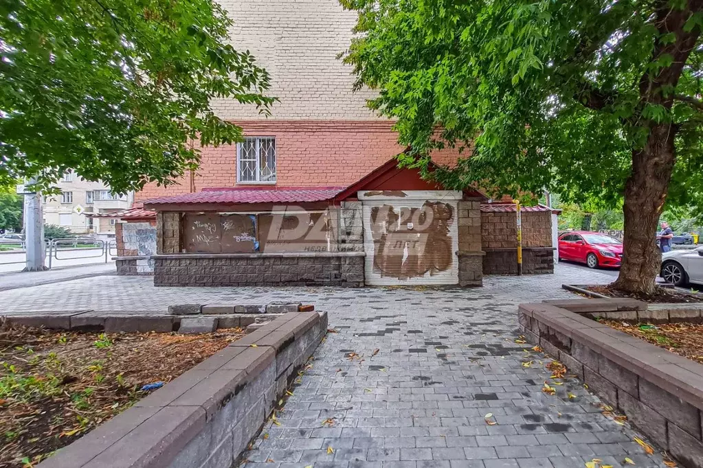 Торговая площадь в Челябинская область, Челябинск ул. Коммуны, 88 (162 ... - Фото 0