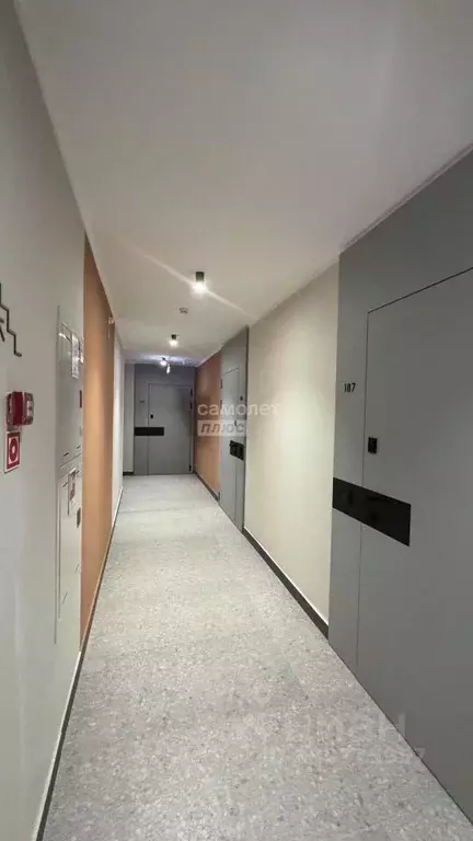 1-к кв. Тюменская область, Тюмень Интернациональная ул., 199к9 (37.1 ... - Фото 1