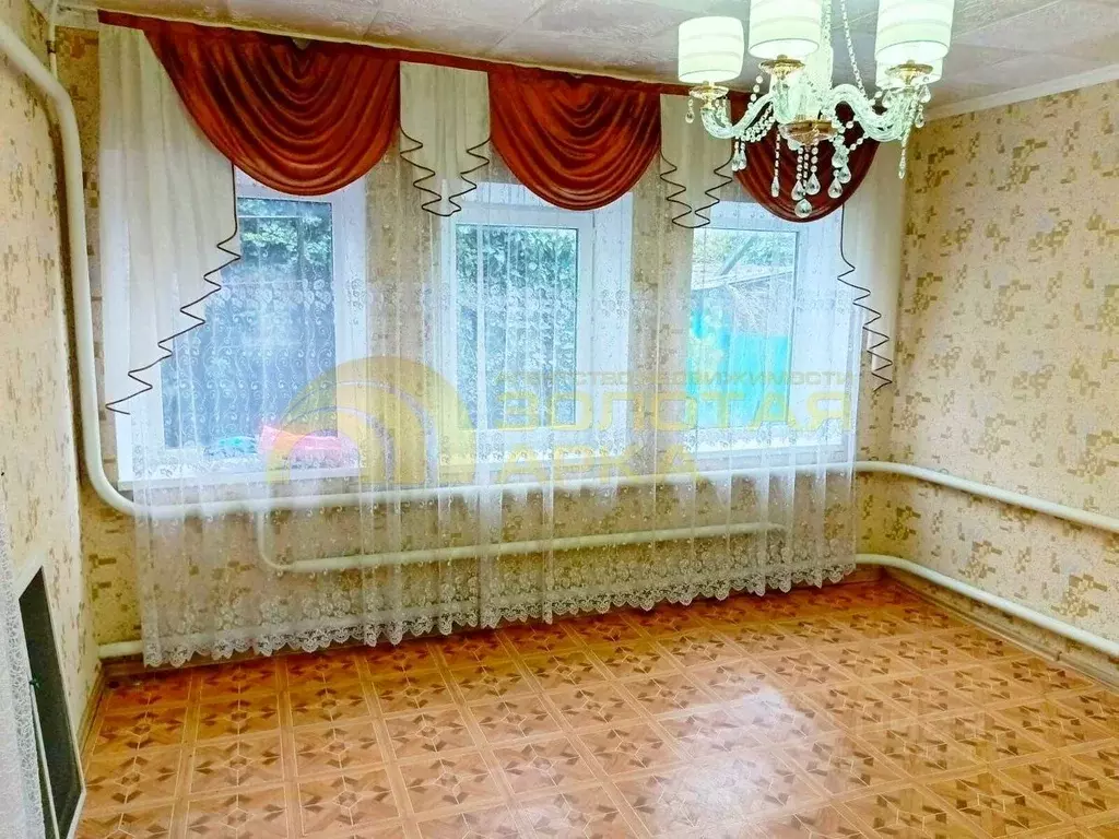 Дом в Краснодарский край, Крымский район, Варениковская ст-ца Красная ... - Фото 0