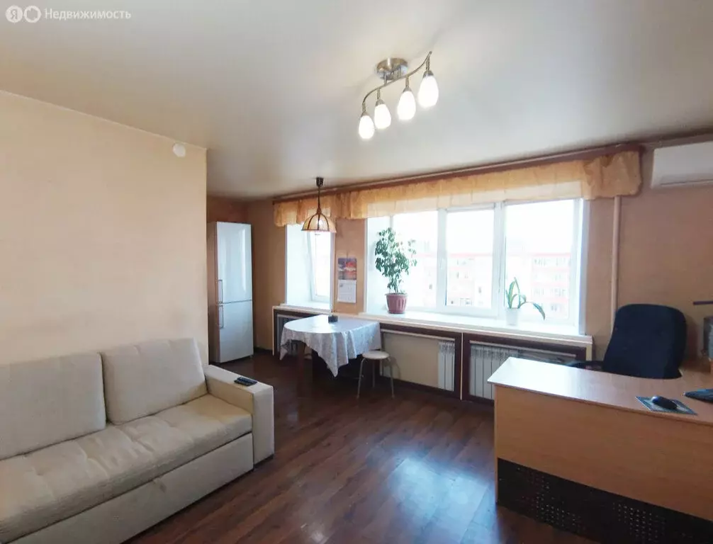 4-комнатная квартира: Пермь, улица Желябова, 10 (75.5 м) - Фото 0