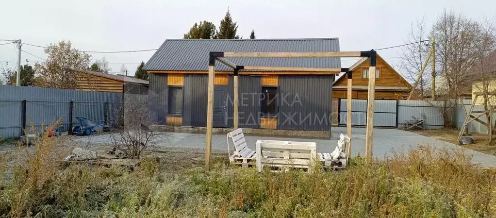 Дом в Тюменская область, Тюмень Садовое товарищество Липовый остров,  ... - Фото 0