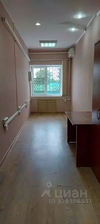 Офис в Краснодарский край, Лабинск ул. Константинова, 86 (12 м) - Фото 2