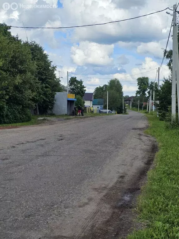 Дом в Бобинское сельское поселение, деревня Сапожнята, Барминская ... - Фото 1