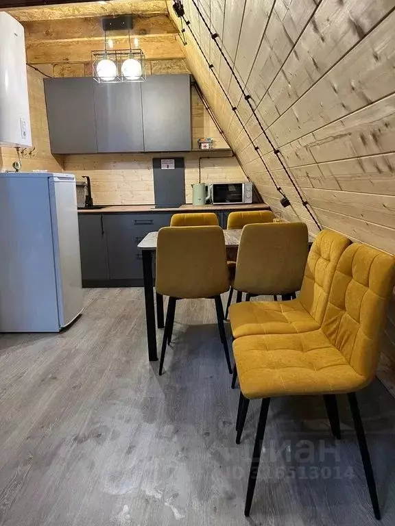 Дом в Карачаево-Черкесия, Зеленчукский район, с. Архыз  (30 м) - Фото 1