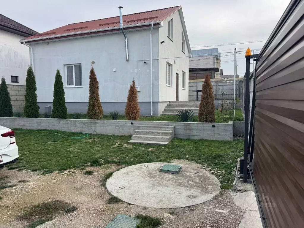 Дом в Крым, Симферопольский район, Чистенское с/пос, с. Фонтаны ул. ... - Фото 2