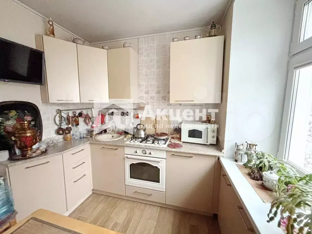 2-к. квартира, 46 м, 3/3 эт. - Фото 1