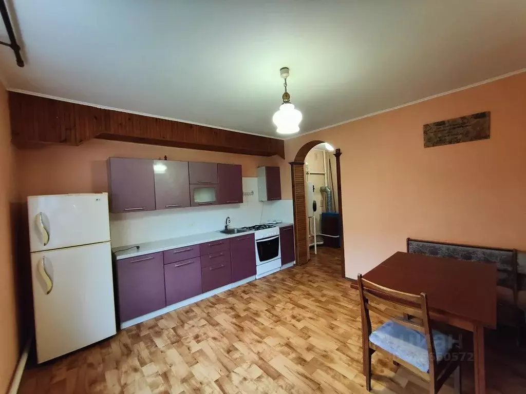 Дом в Крым, Симферополь ул. Дмитриева (120 м) - Фото 1