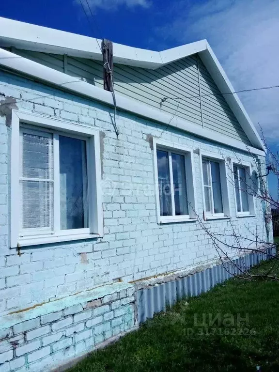 Дом в Волгоградская область, Чернышковское городское поселение, Нижняя ... - Фото 0