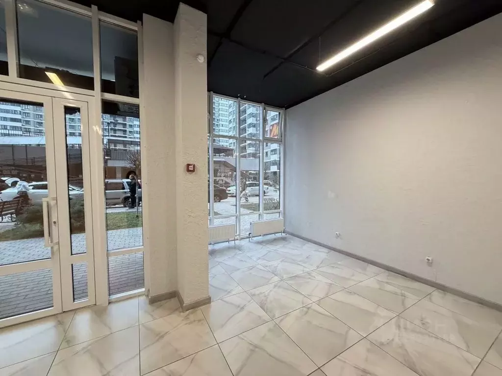 Помещение свободного назначения в Краснодарский край, Краснодар бул. ... - Фото 1