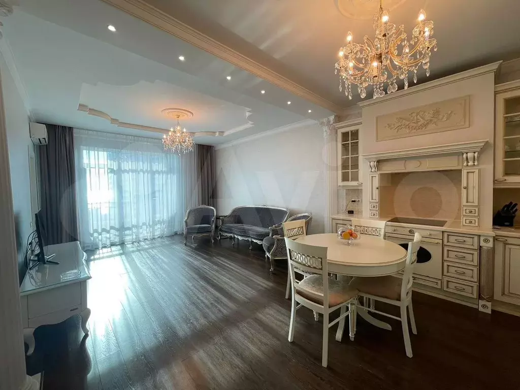 3-к. квартира, 90 м, 11/23 эт. - Фото 1