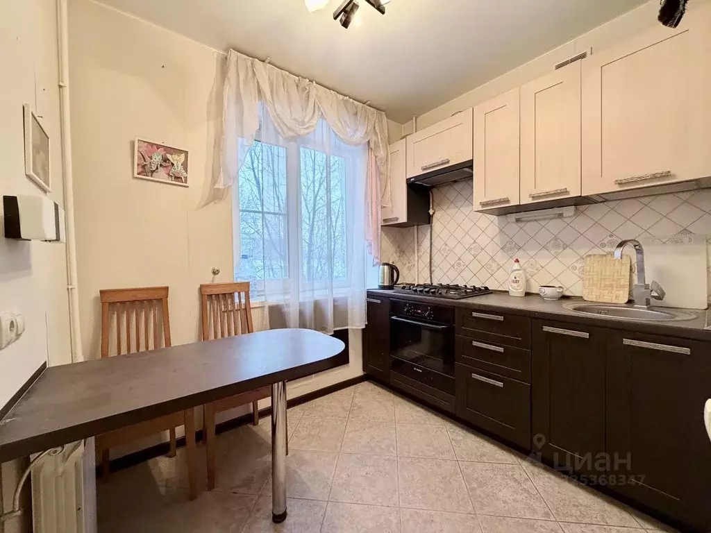 2-к кв. Московская область, Сергиев Посад Октябрьская ул., 1 (41.1 м) - Фото 1