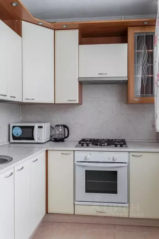 3-к кв. Санкт-Петербург ул. Симонова, 2 (60.0 м) - Фото 0