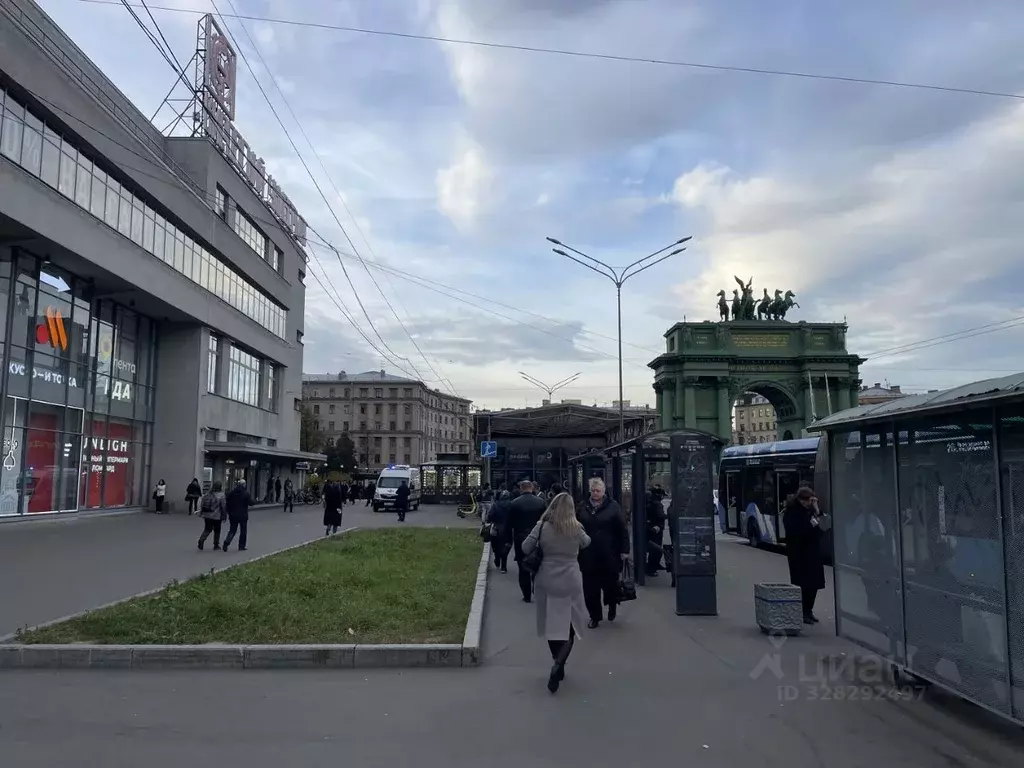 Помещение свободного назначения в Санкт-Петербург пл. Стачек, 9 (476 ... - Фото 1