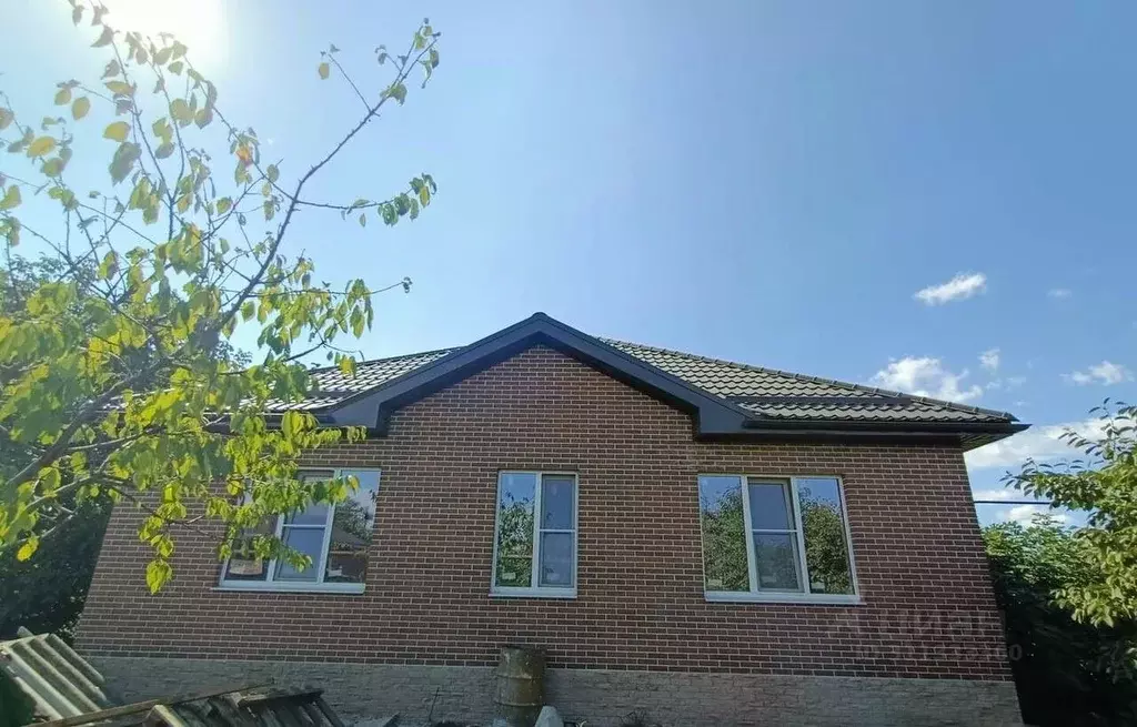 Дом в Краснодарский край, Динской район, Новотитаровская ст-ца ... - Фото 1