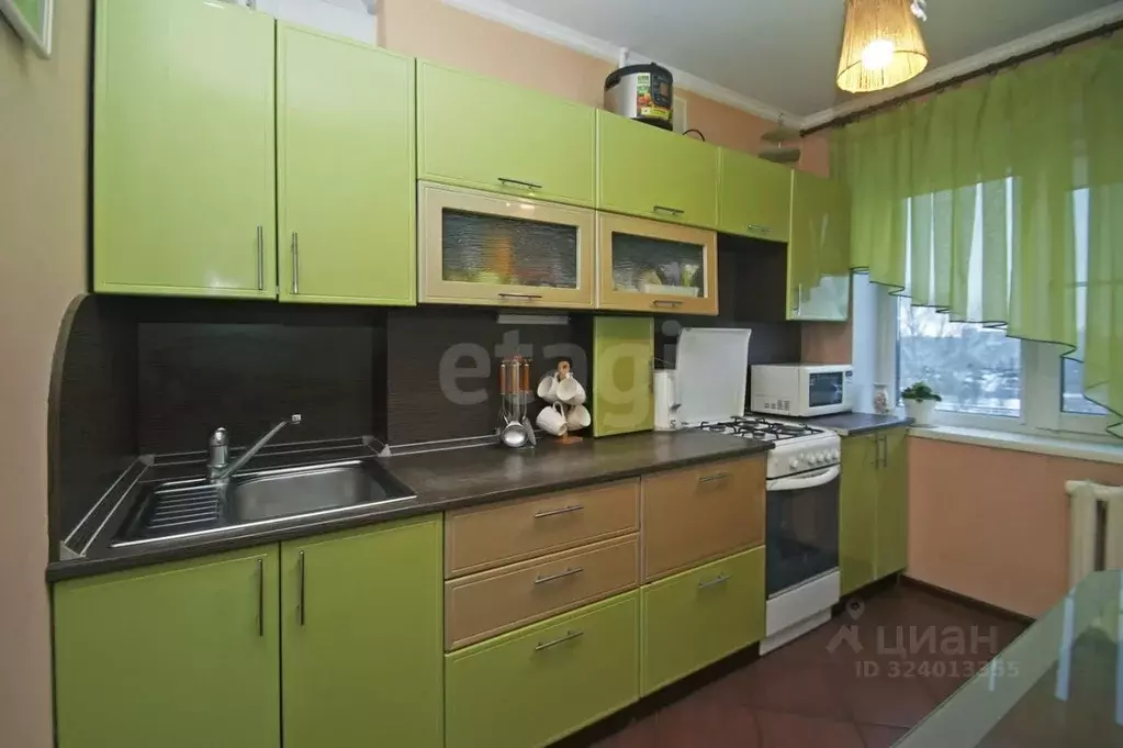 2-к кв. Омская область, Омск ул. Калинина, 10А (44.0 м) - Фото 1