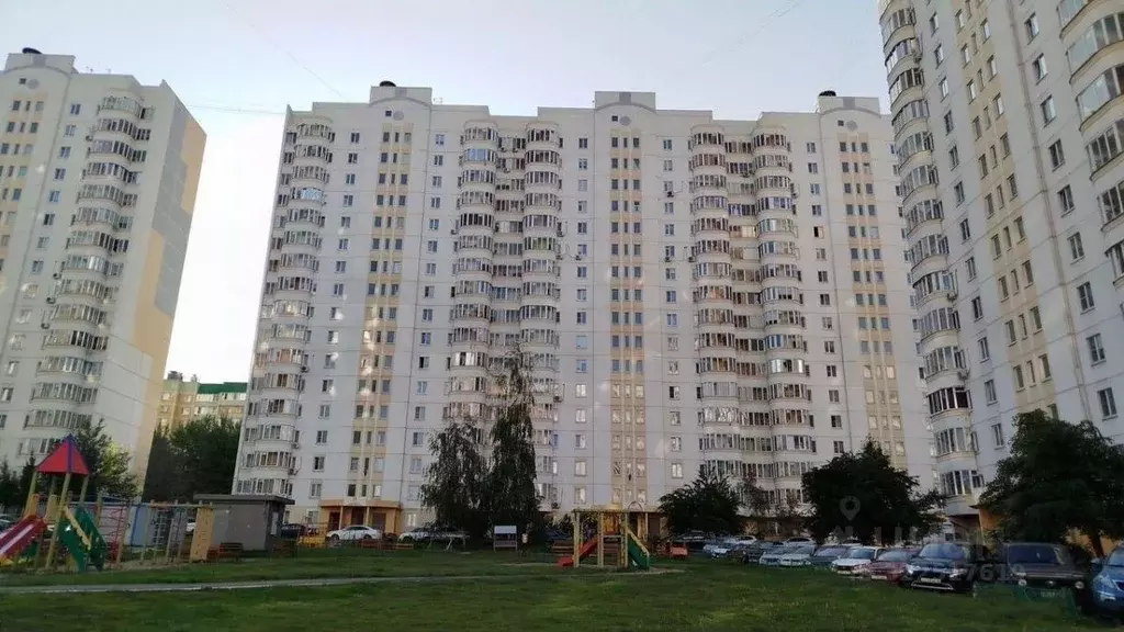 3-к кв. Курская область, Курск просп. Вячеслава Клыкова, 7 (78.8 м) - Фото 2