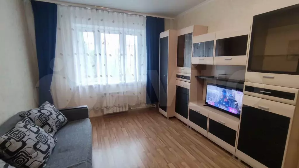 1-к. квартира, 37 м, 4/9 эт. - Фото 0