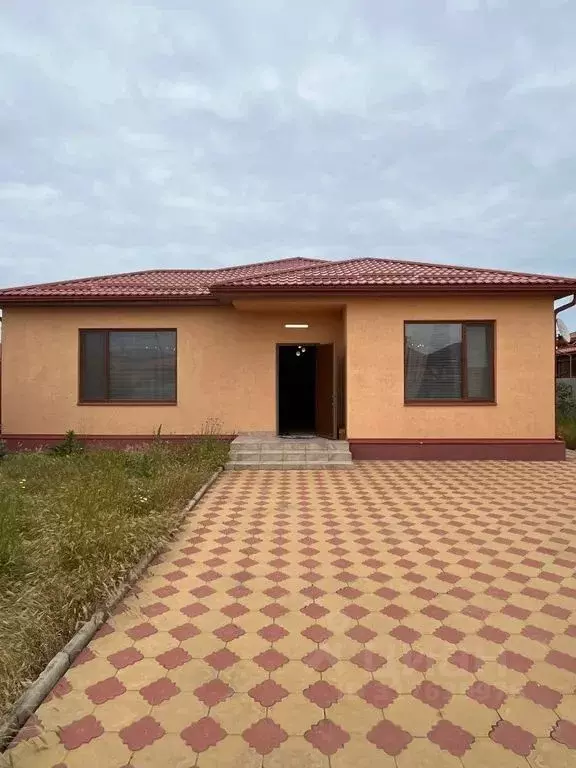 Дом в Дагестан, Избербаш ул. Магомеда Танкаева, 100Б/27 (130 м) - Фото 0