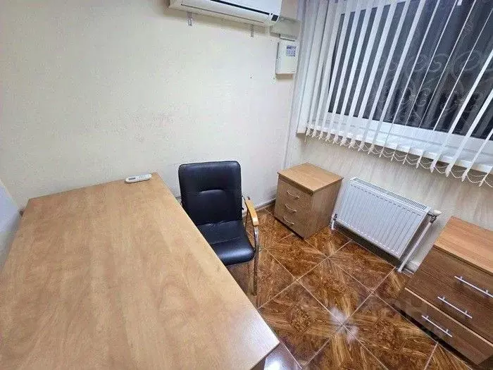 Офис в Севастополь ул. Кулакова, 37 (5 м) - Фото 2
