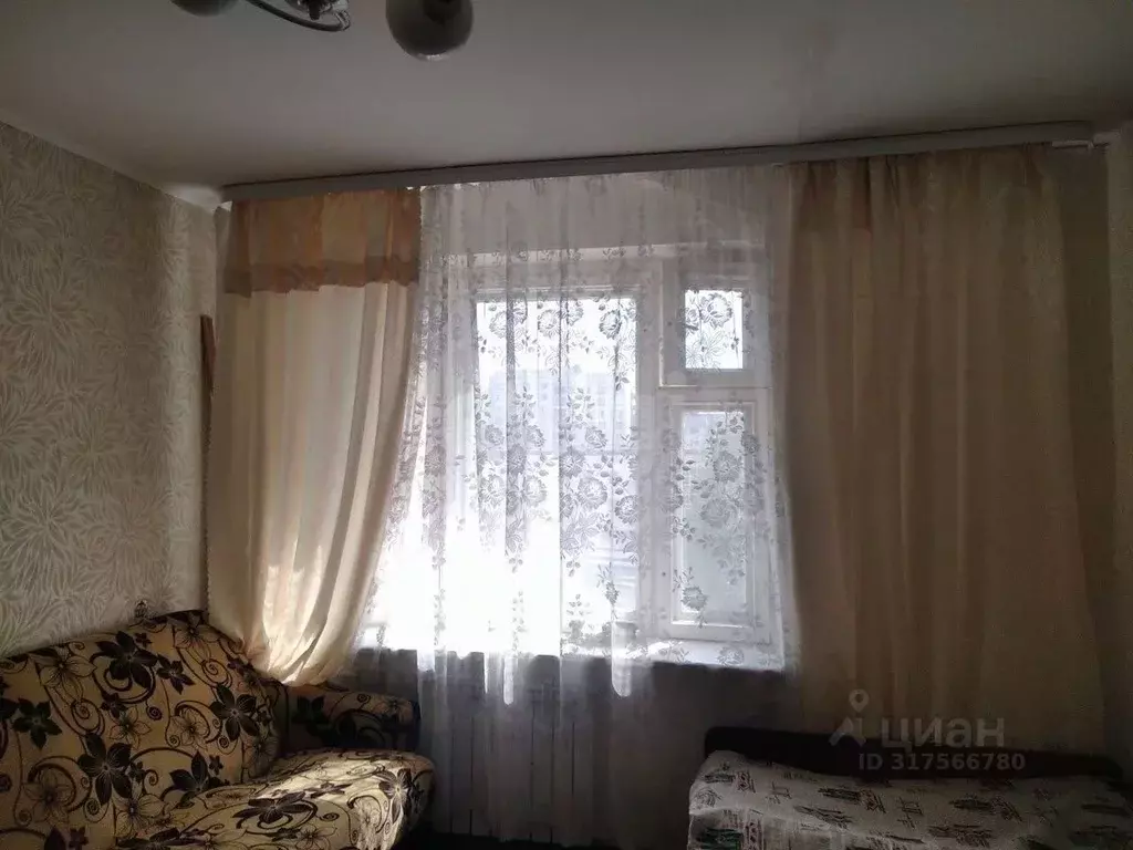 Комната Белгородская область, Белгород ул. Горького, 76 (13.9 м) - Фото 0