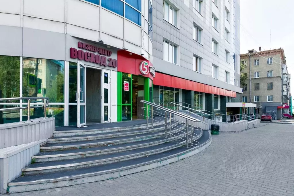 Офис в Новосибирская область, Новосибирск ул. Восход, 20 (37 м) - Фото 1