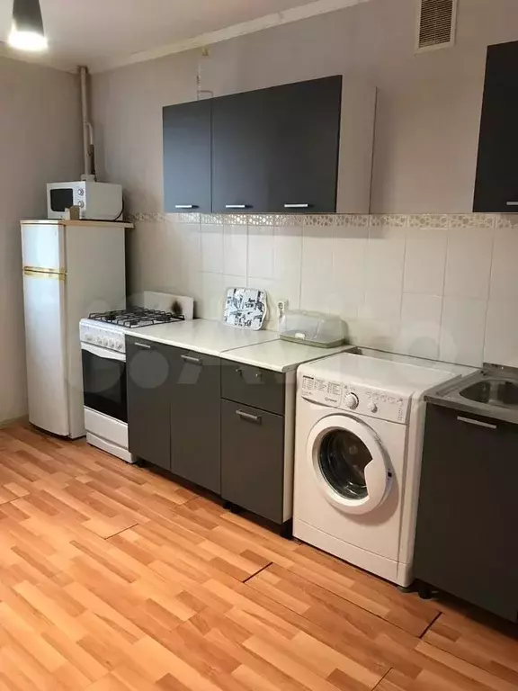 3-к. квартира, 80 м, 3/10 эт. - Фото 0