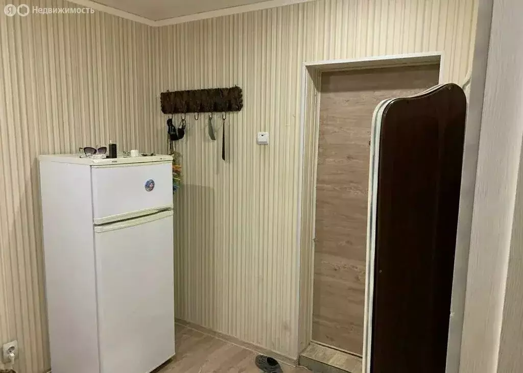 3-комнатная квартира: Астрахань, улица Ботвина, 24 (67 м) - Фото 2