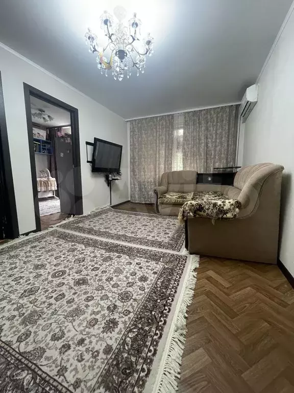 4-к. квартира, 60 м, 4/5 эт. - Фото 0