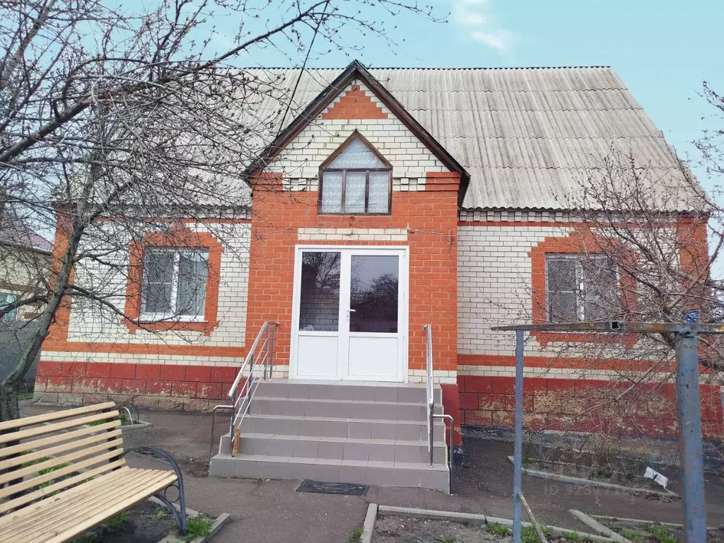 Дом в Мордовия, Саранск ул. Патриарха Никона, 11 (250 м) - Фото 1