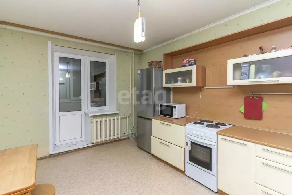 2-к кв. Тюменская область, Тюмень ул. 30 лет Победы, 14 (74.0 м) - Фото 1