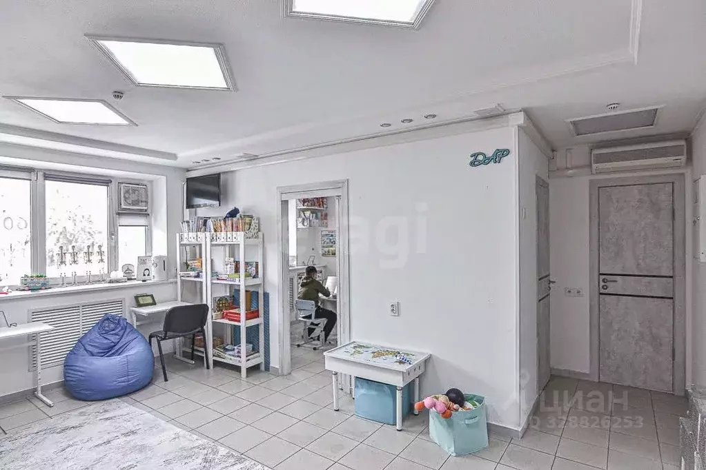 Помещение свободного назначения в Сахалинская область, Южно-Сахалинск ... - Фото 1