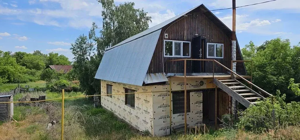 Дом в Оренбургская область, Бузулукский район, Колтубановский ... - Фото 1