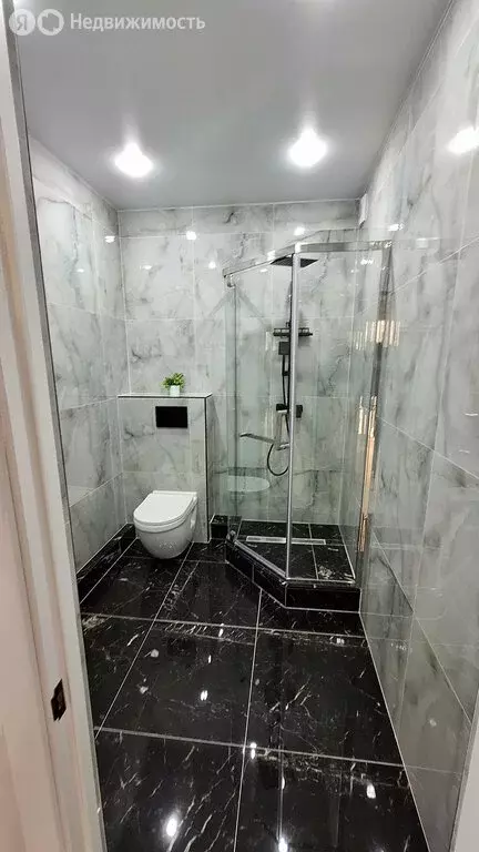 4-комнатная квартира: Владикавказ, улица Гастелло, 65 (136 м) - Фото 1