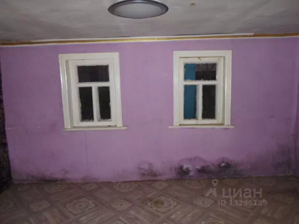 Дом в Волгоградская область, Ленинск ул. Максима Горького (40 м) - Фото 0