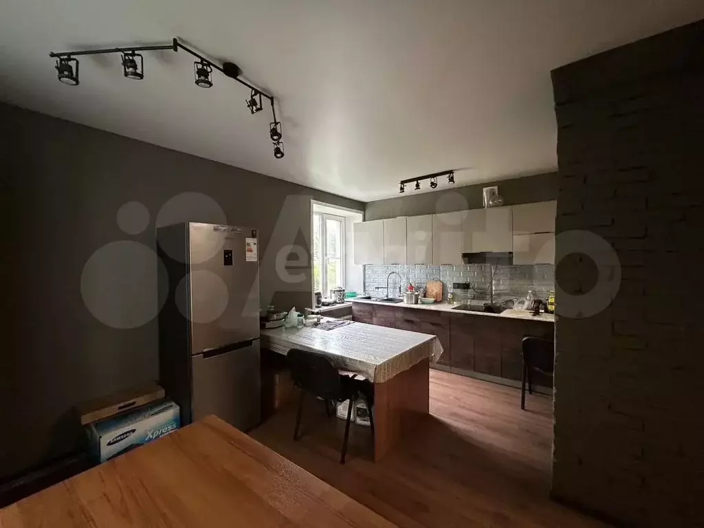 3-к. квартира, 61,2 м, 1/2 эт. - Фото 1