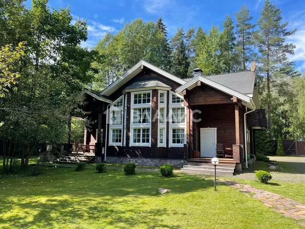 Дом в Санкт-Петербург пос. Комарово,  (350 м) - Фото 1