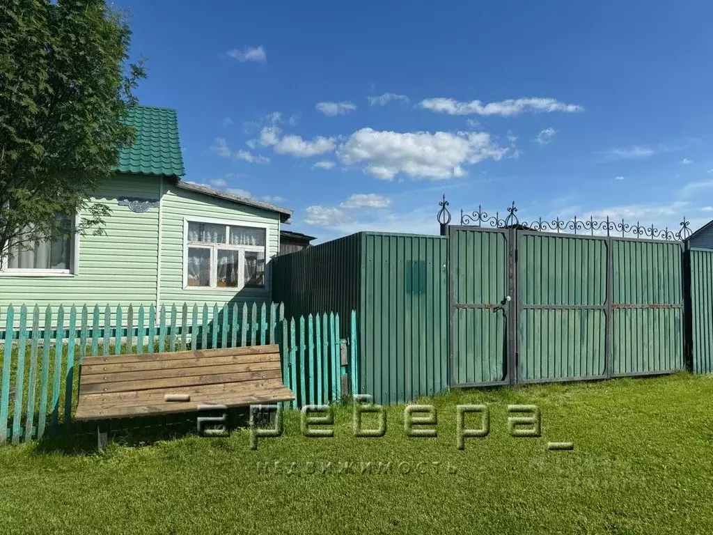 Дом в Красноярский край, Емельяново городское поселение, д. Крутая ул. ... - Фото 1