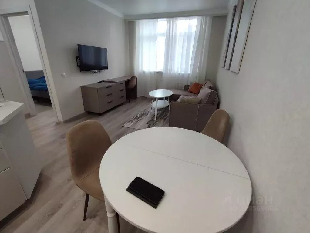 1-к кв. Тюменская область, Тюмень ул. Газовиков, 73к4 (38.0 м) - Фото 1