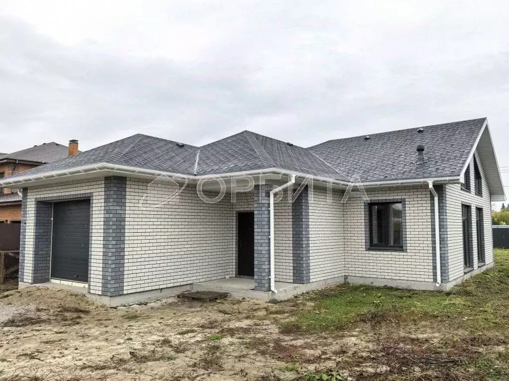 Дом в Тюменская область, Тюменский муниципальный округ, с. Луговое ул. ... - Фото 1