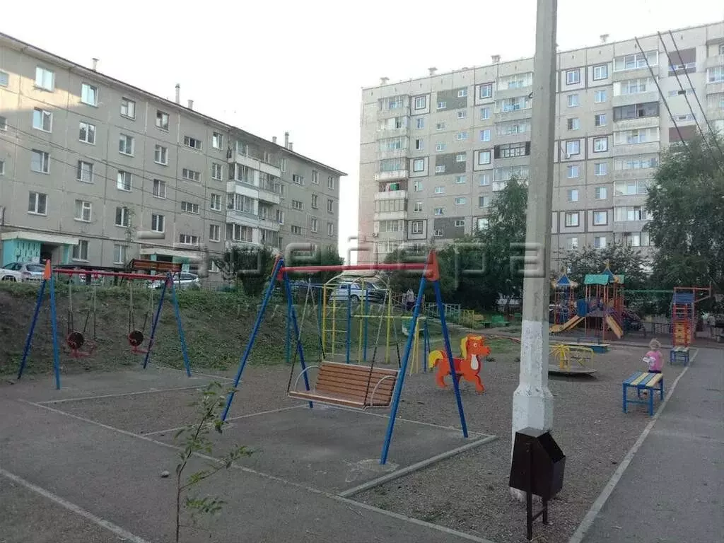 4-комнатная квартира: Красноярск, улица Сады, 2 (83 м) - Фото 1