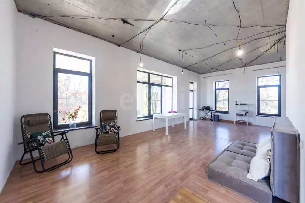 Дом в Хабаровский край, Хабаровский район, Мичуринское с/пос, с. ... - Фото 1