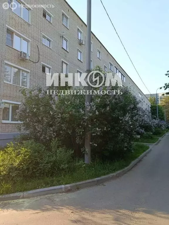 3-комнатная квартира: посёлок Акулово, 22 (65.3 м) - Фото 1