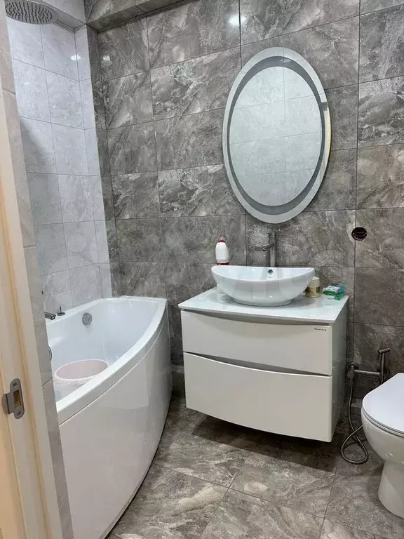 2-к. квартира, 55 м, 2/10 эт. - Фото 1
