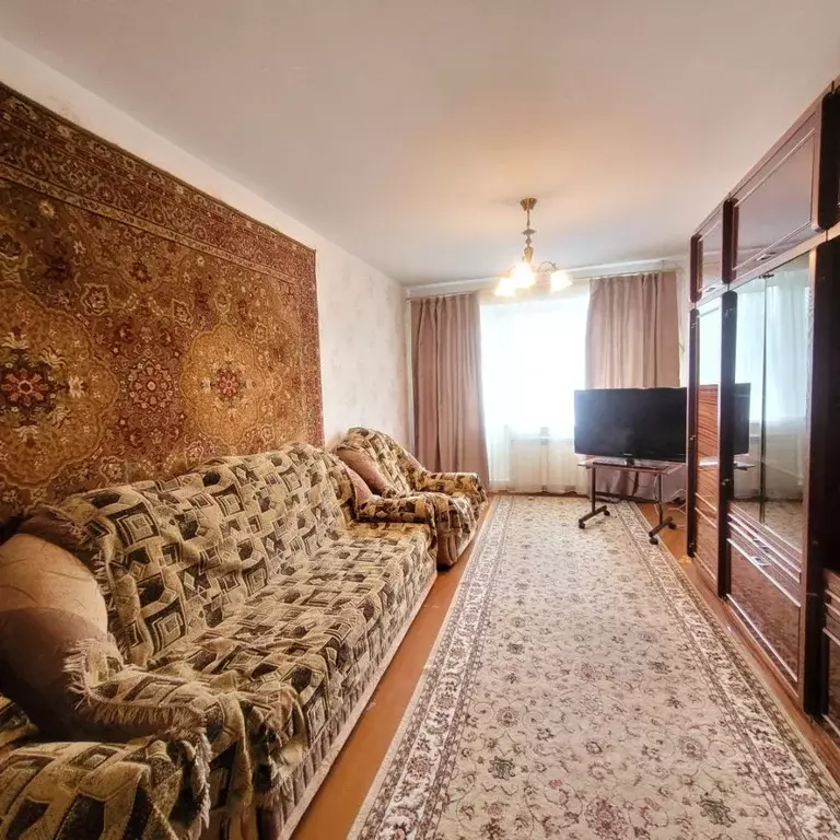 2-к кв. Саратовская область, Саратов ул. Имени В.Н. Симбирцева, 23/37 ... - Фото 0